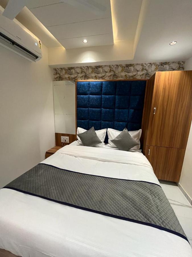 Hotel Paramount Villa Gandhinagar Eksteriør bilde