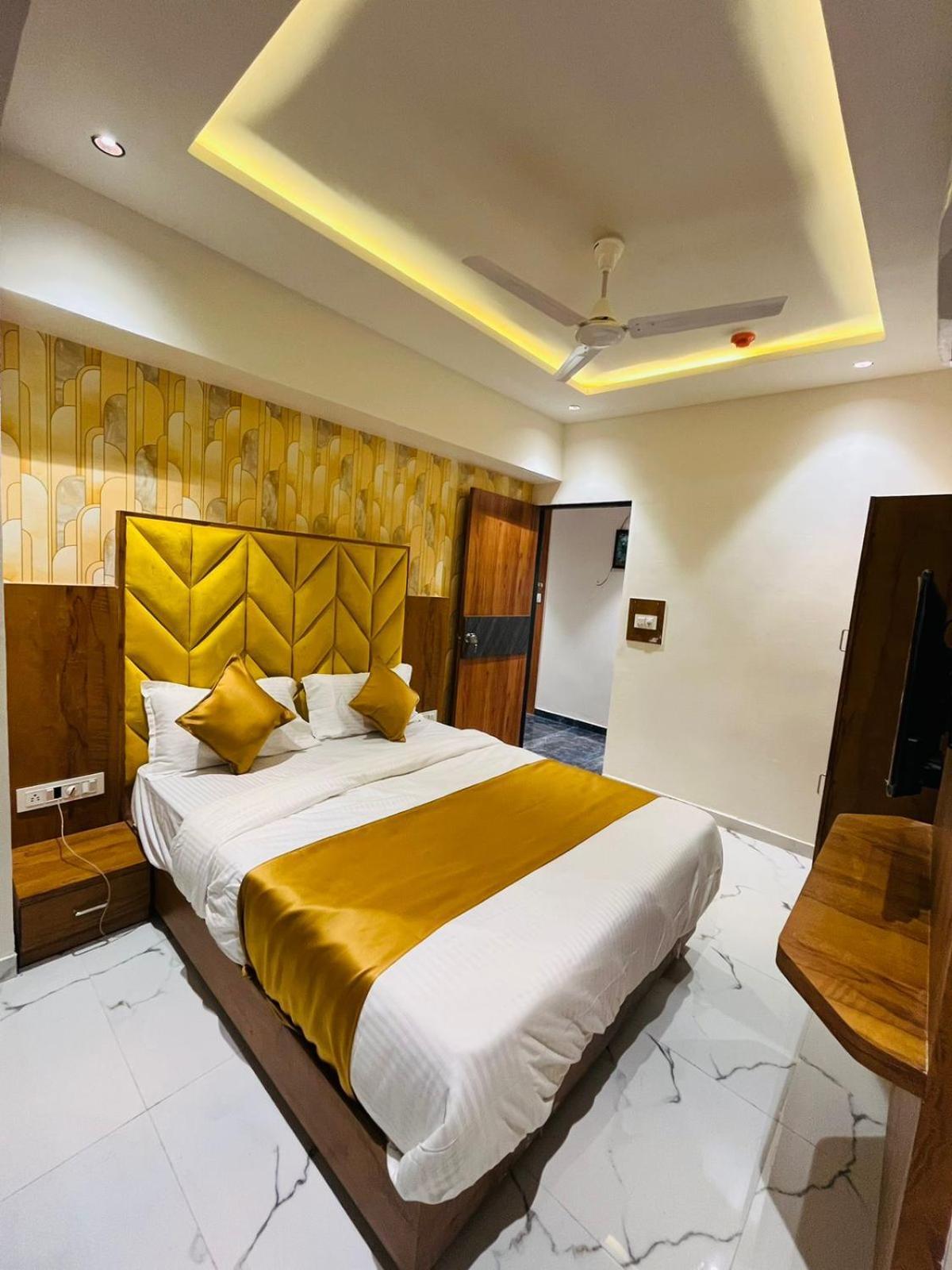 Hotel Paramount Villa Gandhinagar Eksteriør bilde